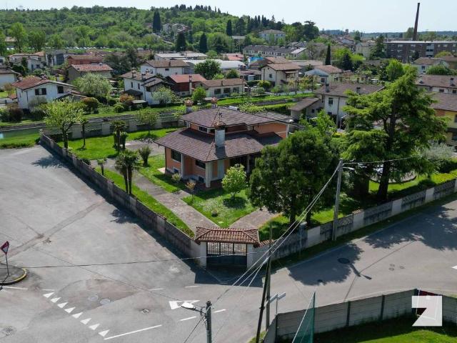Villa in vendita a Sagrado GO