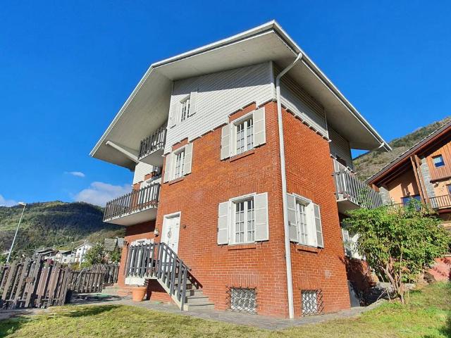 Villa in vendita a Saint Pierre AO