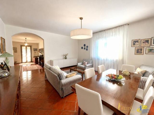 Villa in vendita a Sala Baganza PR
