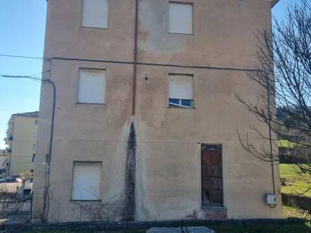 Villa in vendita a Sale delle Langhe CN