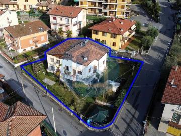 Villa in vendita a Sale Marasino BS