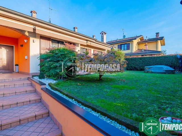 Villa in vendita a Salerano sul Lambro LO