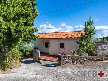 Villa in vendita a Salisano RI
