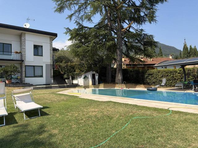 Villa in vendita a Salo'