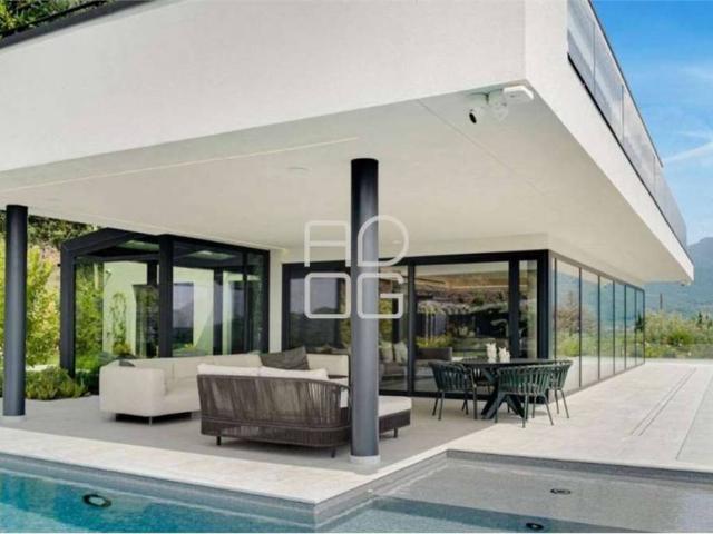 Villa in vendita a Salò BS