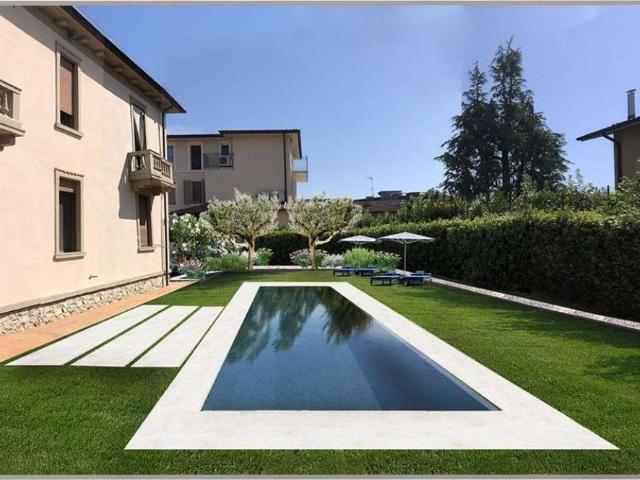 Villa in vendita a Salò BS