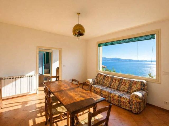 Villa in vendita a Salò BS