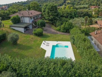 Villa in vendita a Salò BS