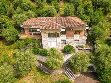 Villa in vendita a Salò BS