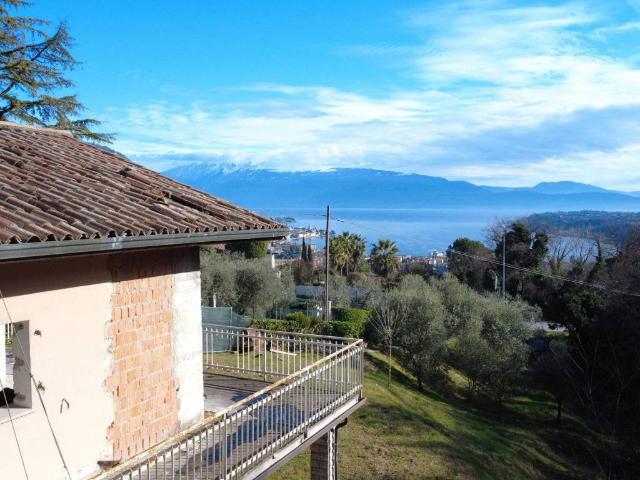 Villa in vendita a Salò BS