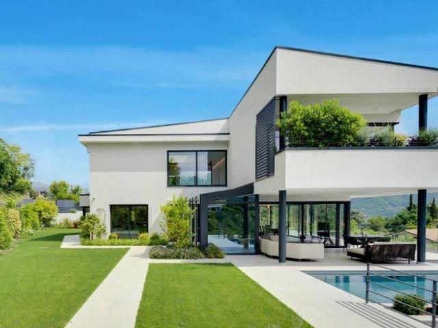 Villa in vendita a Salò BS