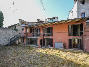 Villa in vendita a Salò BS