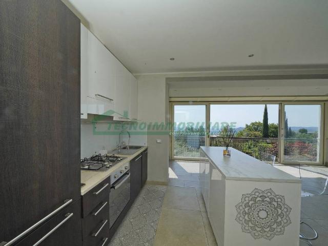 Villa in vendita a Salò BS