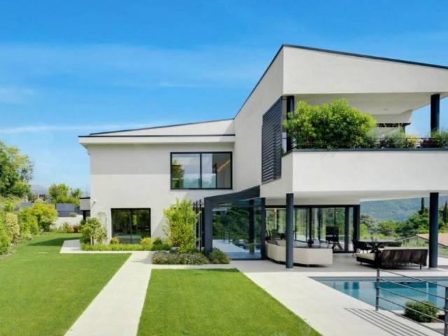 Villa in vendita a Salò BS