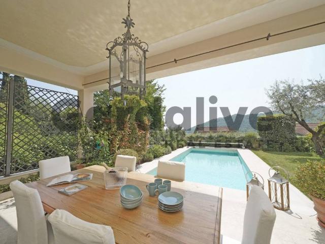 Villa in vendita a Salò BS