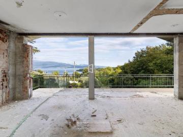 Villa in vendita a Salò BS