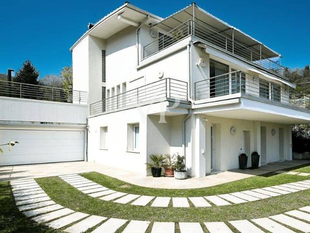 Villa in vendita a Salò BS
