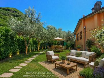 Villa in vendita a Salò BS