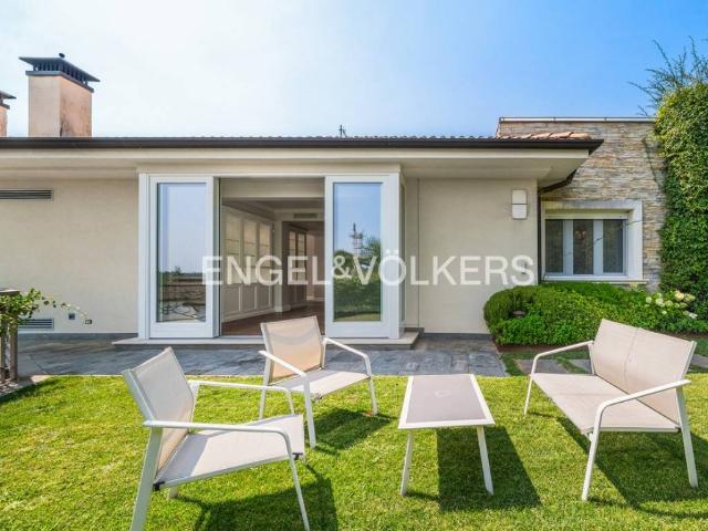 Villa in vendita a Salò BS