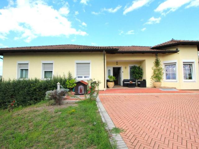 Villa in vendita a Salsomaggiore Terme PR