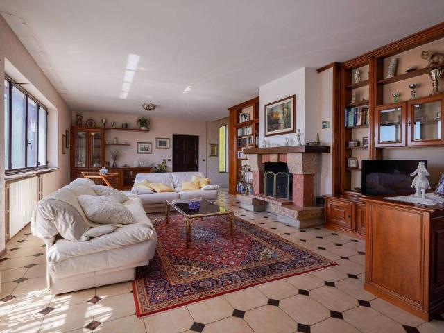 Villa in vendita a Salsomaggiore Terme PR