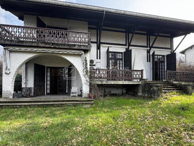 Villa in vendita a Salsomaggiore Terme PR