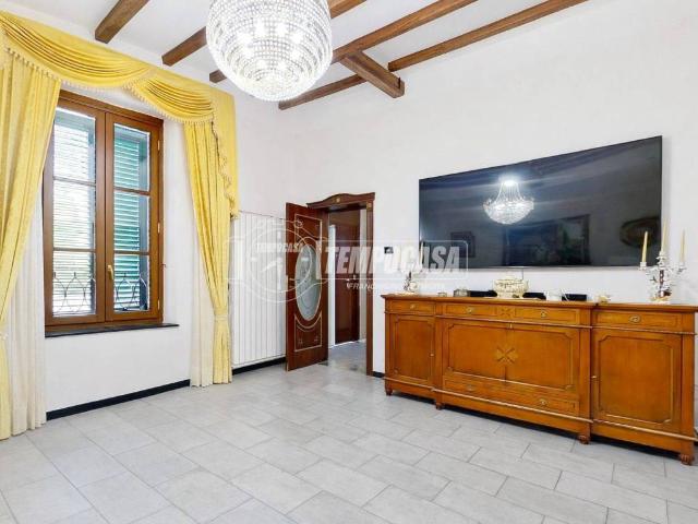 Villa in vendita a Salsomaggiore Terme PR