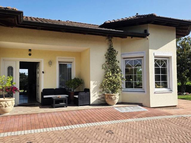 Villa in vendita a Salsomaggiore Terme PR