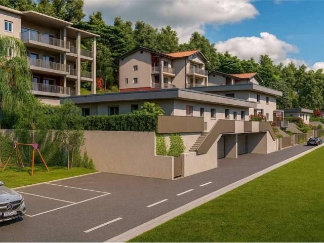 Villa in vendita a Saltrio VA