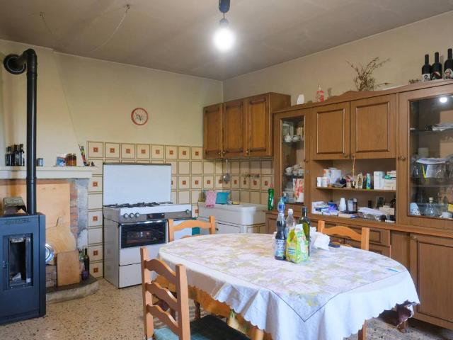 Villa in vendita a Saludecio RN