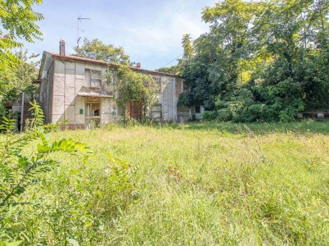 Villa in vendita a Saludecio RN