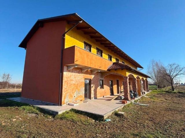 Villa in vendita a Saluggia VC