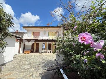Villa in vendita a Saluggia VC
