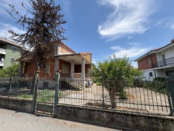 Villa in vendita a Saluggia VC