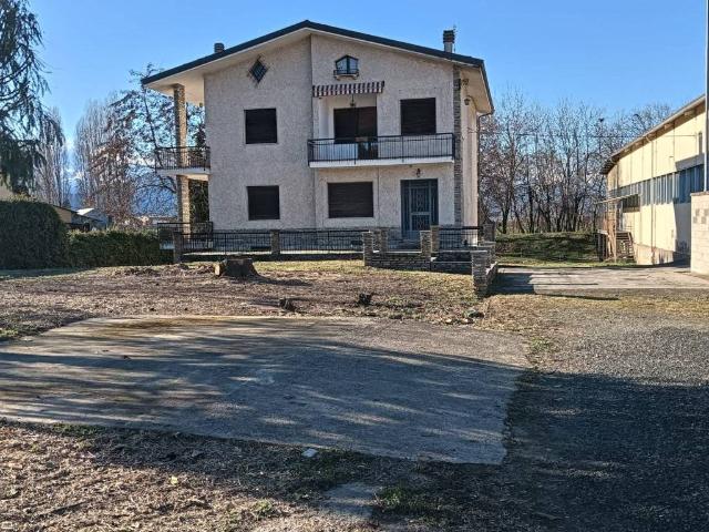 Villa in vendita a Saluzzo CN