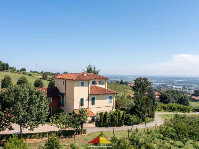 Villa in vendita a Saluzzo CN