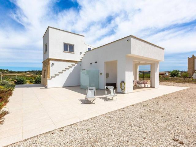 Villa in vendita a Salve LE