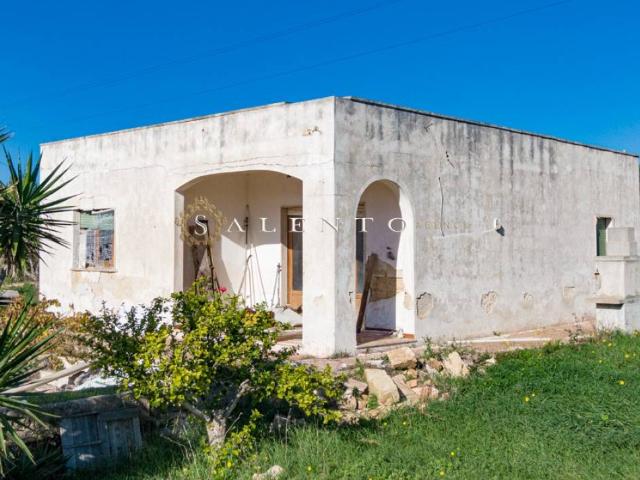 Villa in vendita a Salve LE