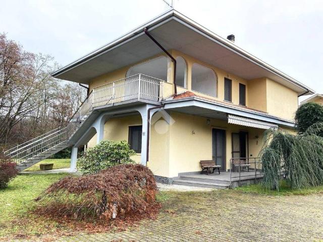 Villa in vendita a Samarate VA