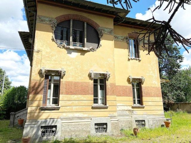 Villa in vendita a Samarate VA