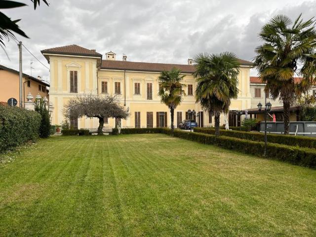 Villa in vendita a Samarate VA