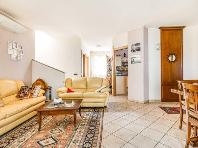 Villa in vendita a Samarate VA