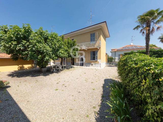 Villa in vendita a Samarate VA
