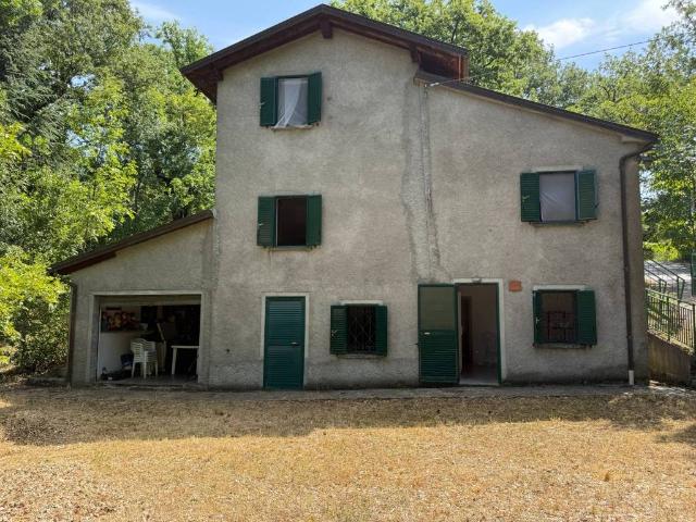 Villa in vendita a Sambuca Pistoiese PT