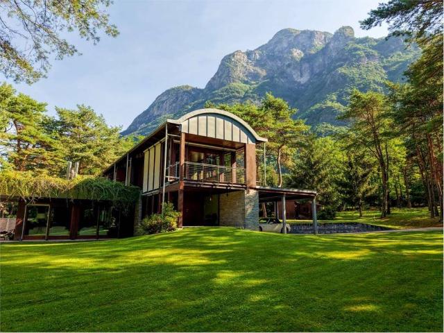 Villa in vendita a Samolaco SO