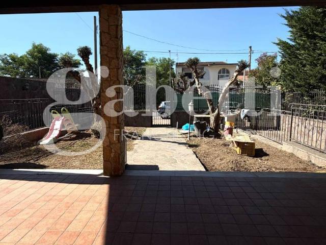 Villa in vendita a San Marcellino CE