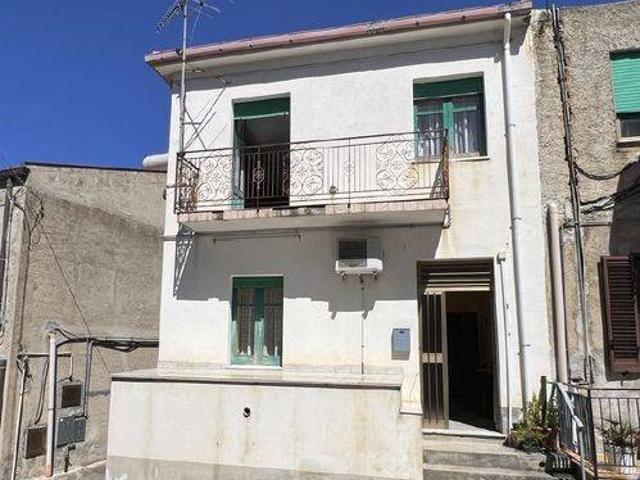 Villa in vendita a San Marco d'Alunzio ME