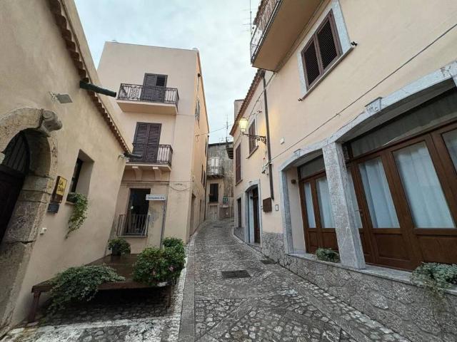 Villa in vendita a San Marco d'Alunzio ME
