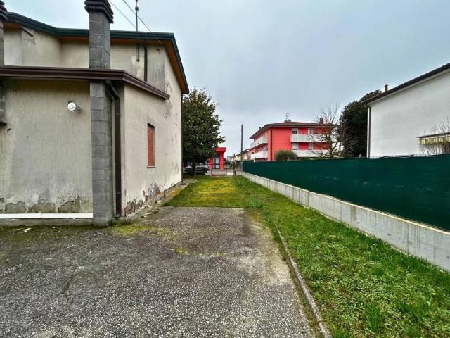 Villa in vendita a San Martino di Venezze RO