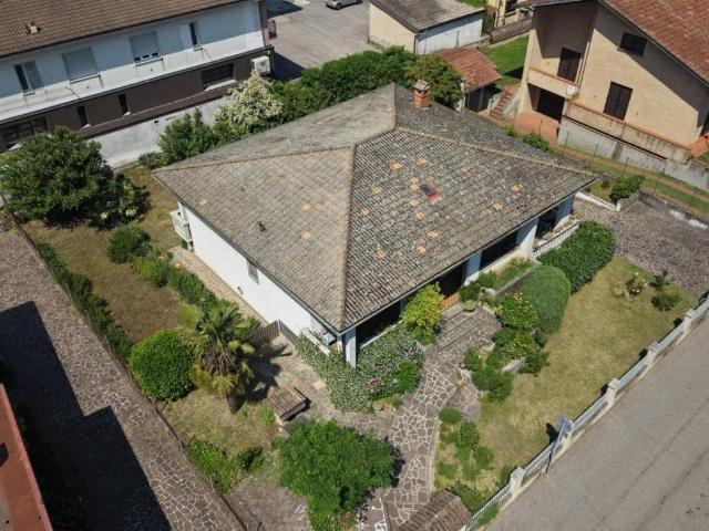 Villa in vendita a San Martino in Strada LO